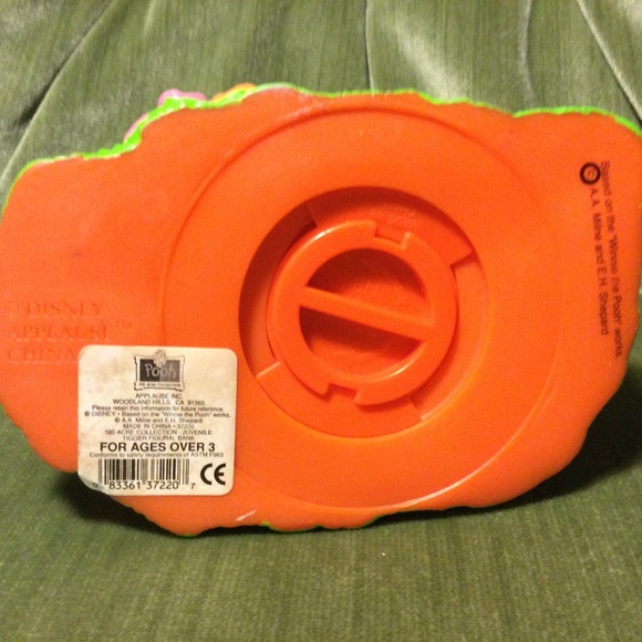 DISNEY Tigger Coin Bank Vintage - Picture 4 of 11